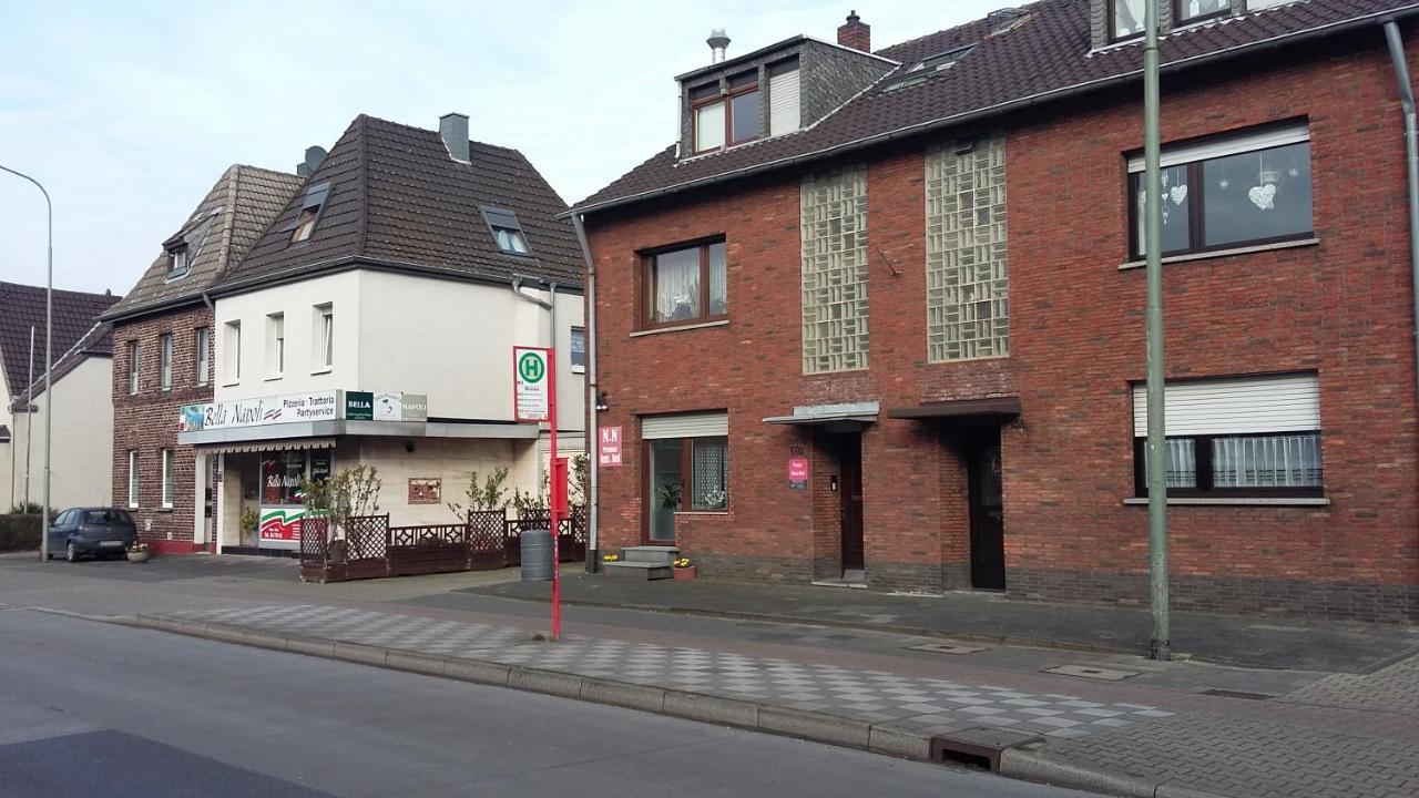 ホテル Neuss-Nord エクステリア 写真